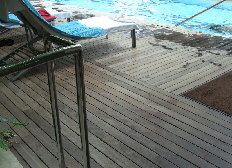 Tropical Hardwood Pool Decking: Barefoot Comfort, Slip Resistance, and Species
