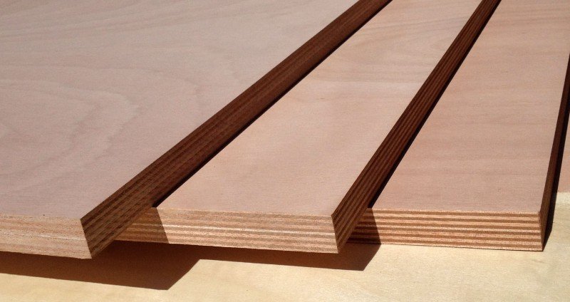 Marine-grade plywood cross-section showing layer construction