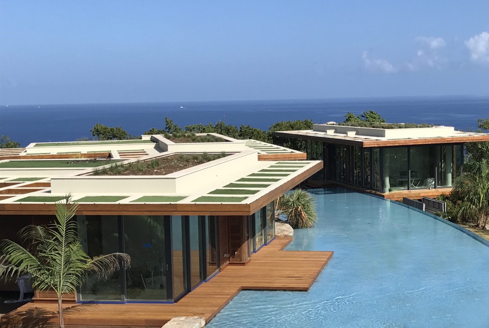 The Best Exotic Hardwood for a High-Traffic Coastal Restaurant Patio Deck