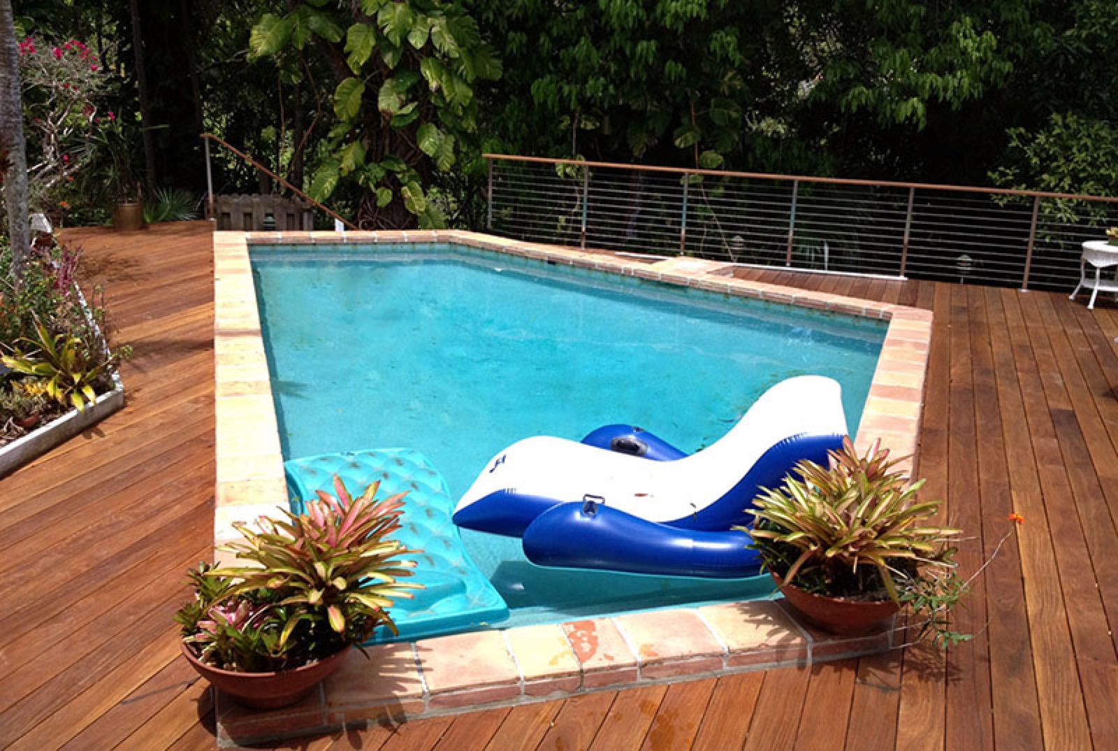 Cumaru or Garapa by the Water: A Finish and Lifecycle Guide for Coastal Decks