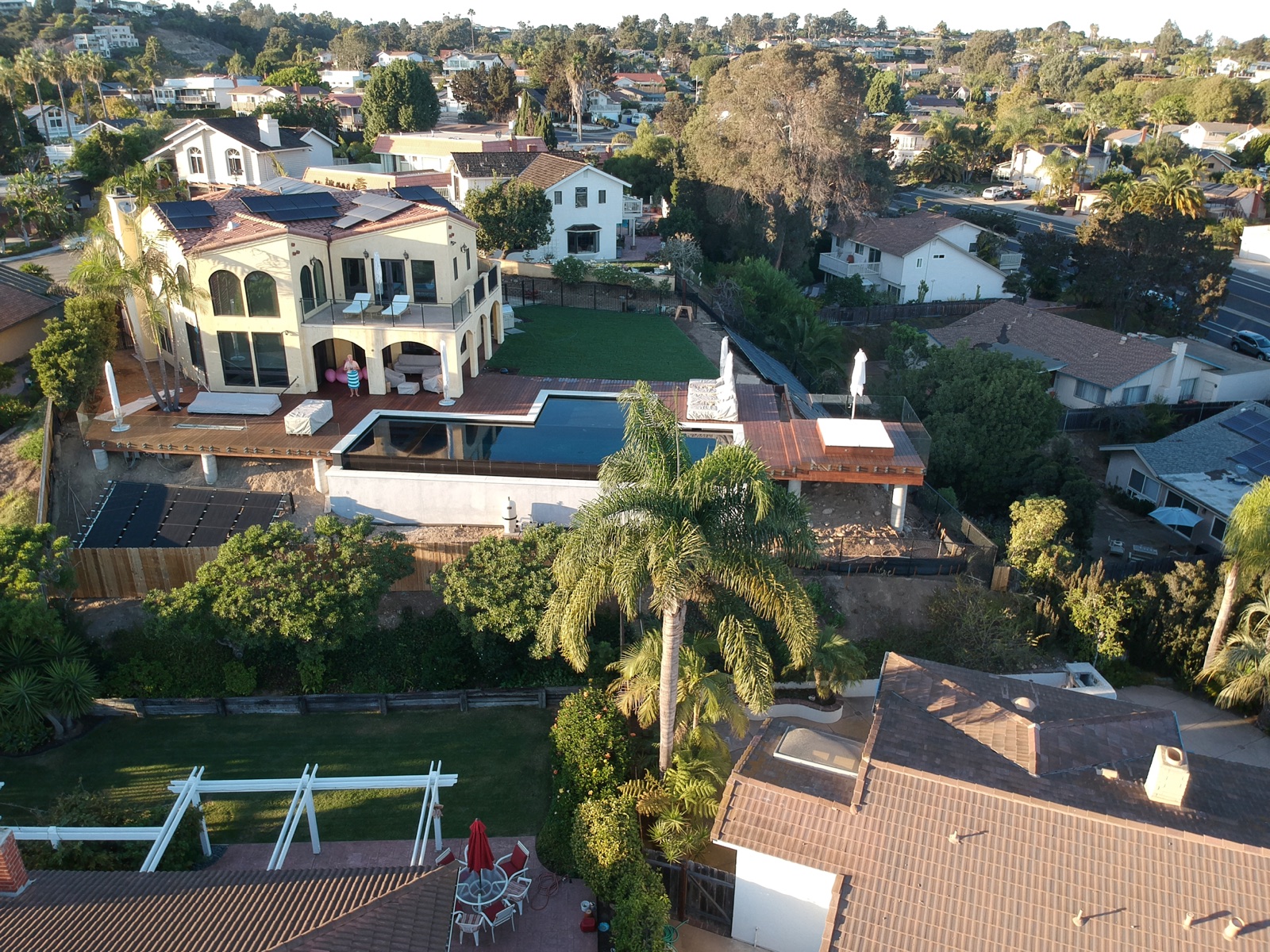 The Clean-Line Deck: Which Tropical Hardwood Holds a Fastener-Free Sightline Best